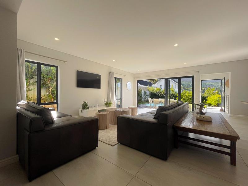 To Let 3 Bedroom Property for Rent in Hout Bay Western Cape